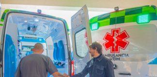 Juan Andreotti presentó dos nuevas ambulancias de Terapia Intensiva Móvil