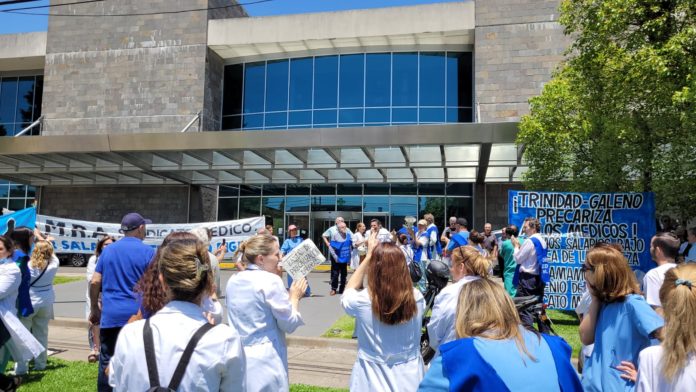 amra la trinidad san isidro reclamo dia del medico 2022 2