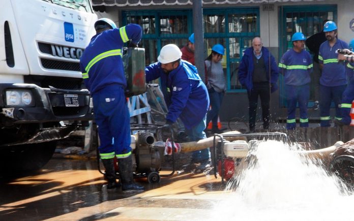 Mejoras en la red de agua potable de AySA en Florida Este 4