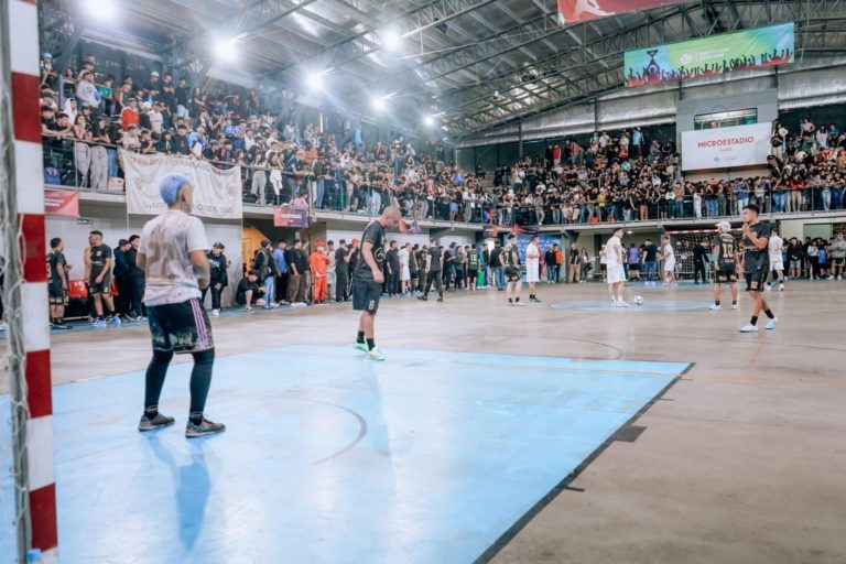 Figuras del streaming, la música y el deporte se cruzarán en un partido benéfico en Garín