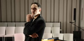 El reconocido artista Carlos Casella y “Su Belleza de Band” se presentan en el Centro Cultural Munro