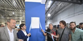 Kicillof recorrió centros socioeducativos que trabajan en la revinculación escolar de jóvenes bonaerenses