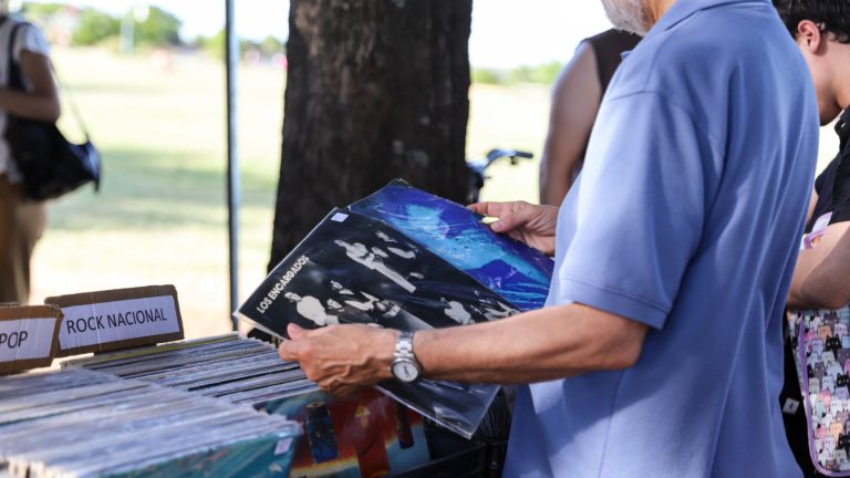 La cultura retro y la música se apoderan de la costa de Vicente López 
