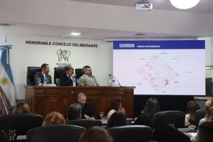 Jaime Méndez durante su exposición de Seguridad