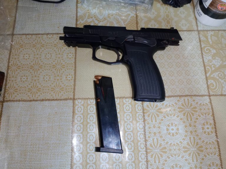 Kiosquitos clausurados: la PFA desarticuló a una narcobanda en el Oeste del conurbano