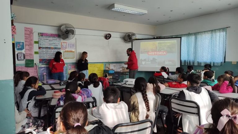 El programa municipal «Identidad Tigre» continúa recorriendo escuelas del distrito