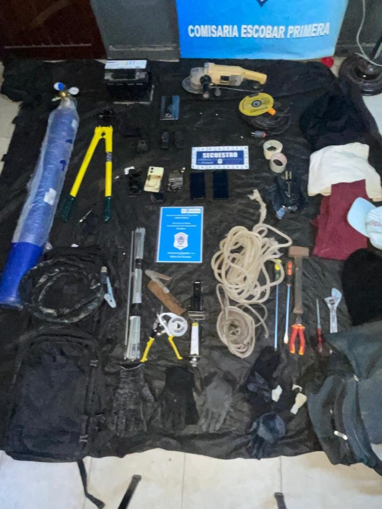 La Policía Municipal y el Centro de Monitoreo, claves para frustrar un robo al Banco Nación de Escobar