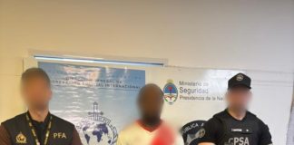 Operativo “destino final”: la Policía Federal Argentina detuvo a un nigeriano prófugo por estafas y asociación ilícita