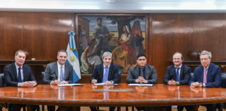 Eliminación de retenciones al petróleo convencional: el Gobierno nacional celebró nuevos acuerdos con Santa Cruz y Neuquén