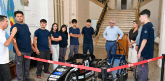 Julio Zamora recibió a estudiantes de la Escuela Técnica N°4 de Don Torcuato que participaron del «Proyecto Desafío ECO 2025» de la Fundación YPF