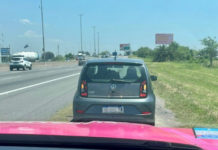 Persecución en la Autopista: detenido por circular con patente adulterada