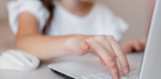 Escobar impulsa actividades por el Día Nacional de la Lucha contra el Grooming