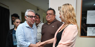 Julio Zamora mantuvo un encuentro con comerciantes de Troncos del Talar para debatir sobre el proyecto municipal de ordenanza de limitación de altura