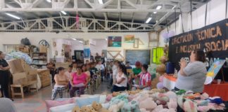 En una cárcel de Merlo elaboraron 600 juguetes para que bomberos voluntarios ayuden a Papá Noel y los Reyes Magos