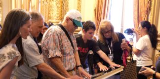 Nuevos recursos táctiles mejoran la accesibilidad en el Teatro Colón