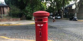 Un buzón histórico recorrerá la Ciudad para que los chicos le dejen sus cartas a Papá Noel