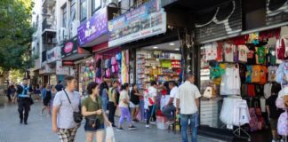 La Ciudad intensifica los controles para prevenir la venta ilegal en Once y Flores