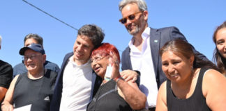 Kicillof entregó viviendas e inauguró un centro universitario Puentes