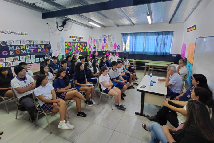 e16f19b2-8d6e-431a-9d24-aa6779c0b183