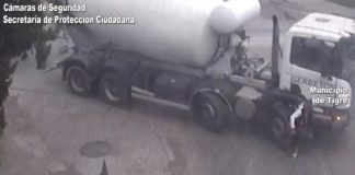 Imágenes sensibles de una imprudencia que casi termina en tragedia: un vecino fue arrollado por un camión y sobrevivió