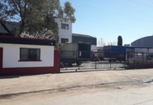 Importante mayorista anunció despidos y sus trabajadores resistirán