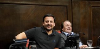 Inician las clases y entra en vigencia la ley de restricción de celulares en escuelas