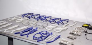 Reciclaje con impacto real: una Fundación convierte tapitas plásticas en anteojos gratuitos para quienes no pueden pagarlos