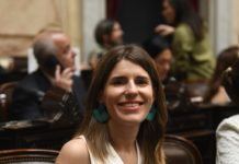 Ante la desprotección laboral de Milei, el Frente Renovador impulsa una ley que regule los algoritmos de las apps