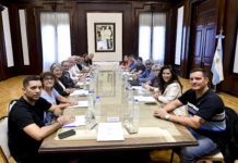 Kicillof recibió a autoridades de la Internacional de Educación y refrentes del sindicalismo global