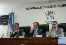 Dos nuevos tomógrafos, pista de atletismo, seguridad y obras, entre los anuncios de Jaime Méndez