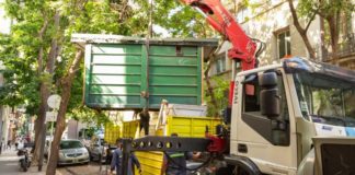 La Ciudad ya retiró más de 100 puestos de diarios en desuso para ganar más espacio en las veredas