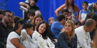 Soledad Martínez acompañó el inicio de clases en la escuela Emma Pérez Ferreira de Vicente López