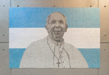El Subte inaugura un mural en homenaje al Papa Francisco