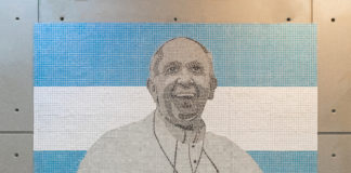 El Subte inaugura un mural en homenaje al Papa Francisco