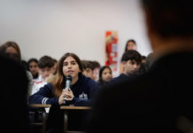 Kicillof participó de una charla con estudiantes sobre las políticas económicas de la dictadura militar