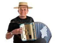 Enchamigación: Antonio Tarragó Ros llega al anfi con lo mejor del chamamé