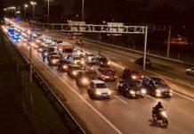 Trabajadores de FATE, Mondelez, Georgalos y otros sectores se movilizaron contra despidos y ajuste