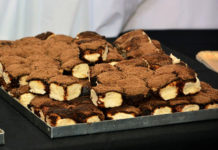 Tortas negras, pastelitos y miel: tres fiestas bonaerenses con identidad y sabores criollos
