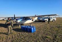Gendarmería Nacional interceptó una avioneta narco en santa fe: más de 321 kilos de cocaína secuestrados y dos detenidos