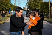 Nardini inauguró nuevas cuadras de pavimento en el Barrio Iparraguirre