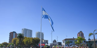 A 213 años de la creación del Himno Nacional, se realizó un emotivo acto para la comunidad en Tigre centro