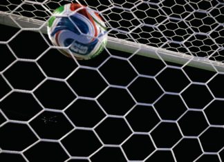 Con una actuación estelar de Messi, la Selección argentina goleó 3-0 a Argelia