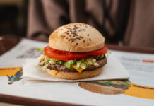 McDonald’s amplia su menú con una nueva opción de pan sin gluten