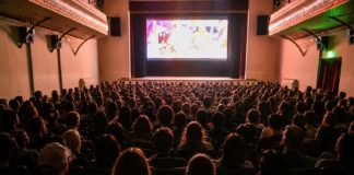 Más de 2.300 personas ya disfrutaron de Toy Story 5 en el Teatro Seminari Cine Italia