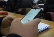 Cada vez más colegios secundarios toman medidas restrictivas para el uso del celular