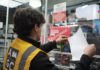 Tras el decreto de Jorge Macri, la Ciudad clausuró en Once una galería y 10 cuevas de celulares robados