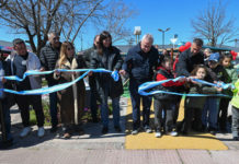 En un encuentro familiar, Julio Zamora reinauguró la plaza Puerto de Frutos de Tigre centro