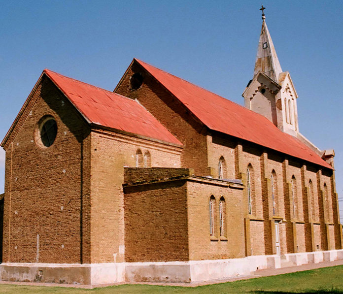 Iglesia Colonia Santa Trinidad -CORONEL SUAREZ