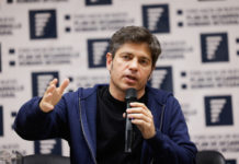 “Las nuevas canciones no las va a componer alguien que venga de afuera, las va a escribir nuestro pueblo”