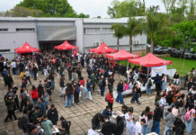 Julio Zamora recorrió la Expo CUT Universidades 2026 junto a centenares de estudiantes